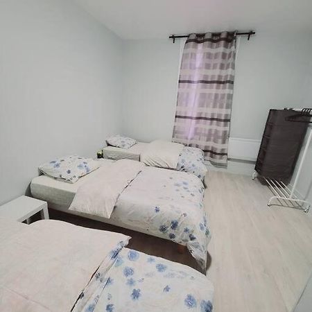 Appartement Proche St Denis "Appart 3" Pierrefitte-sur-Seine Exterior foto