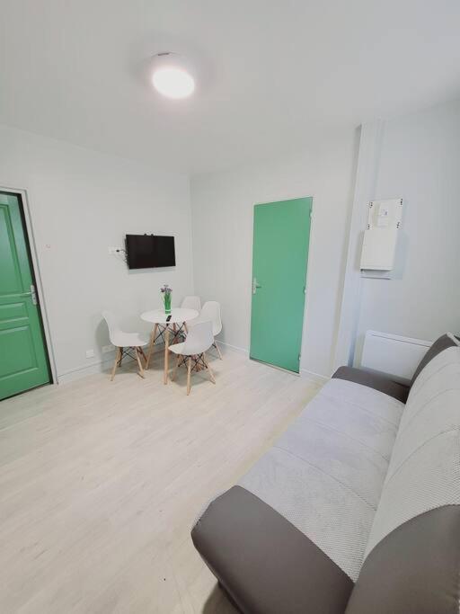 Appartement Proche St Denis "Appart 3" Pierrefitte-sur-Seine Exterior foto